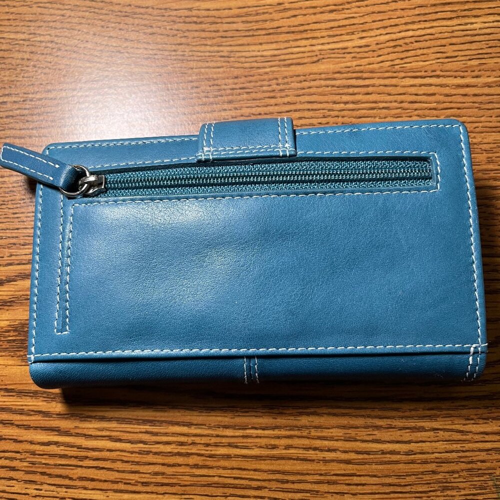 Brand New Distressed Leather Wallet in Blue - Picture 2 of 4